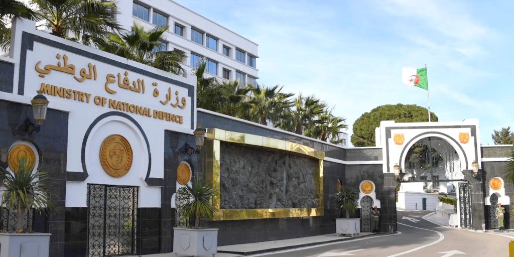 افتتاحية مجلة الجيش: جيشنا على على أتم الاستعداد لرفع كافة التحديات